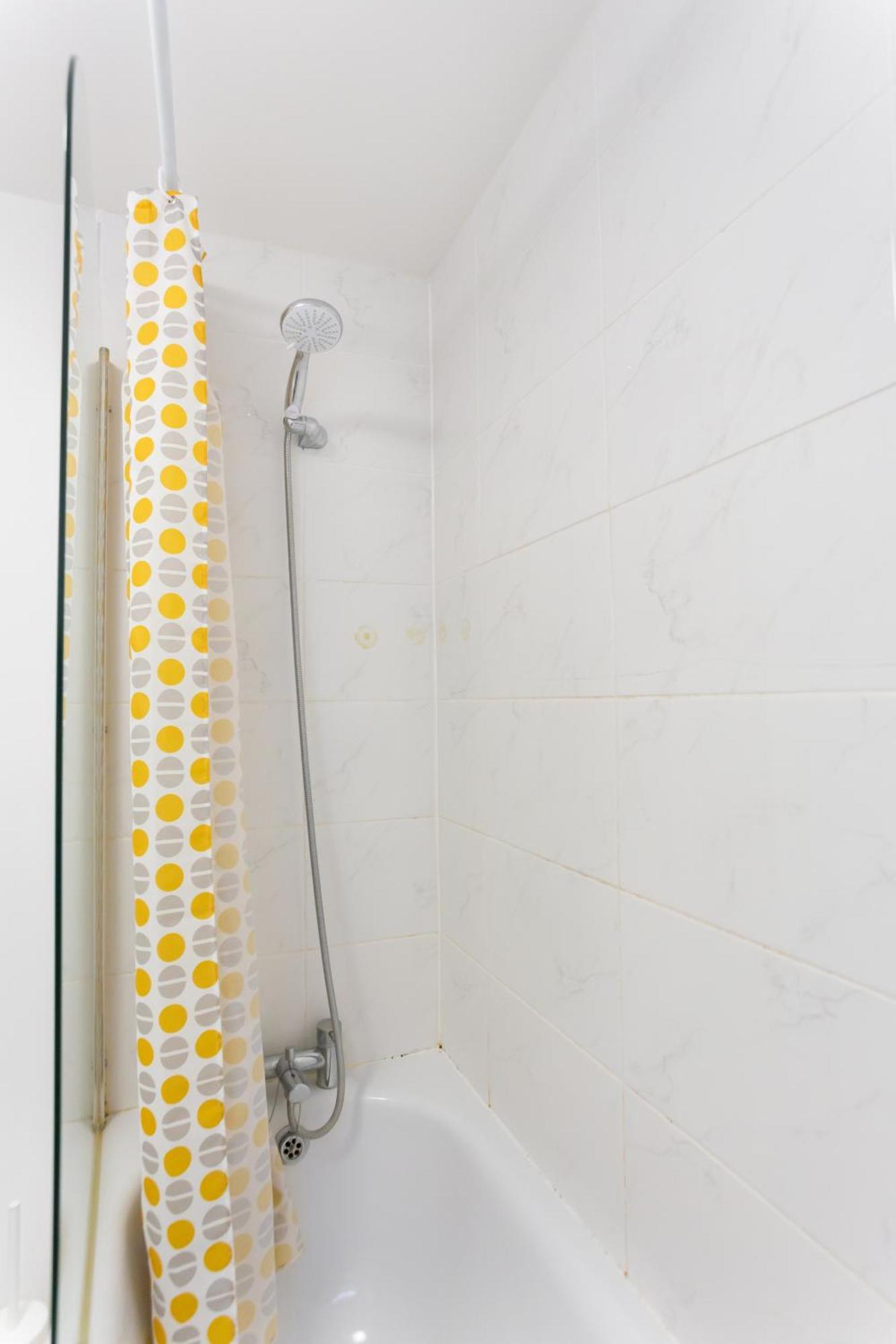 Wood Budget - Next To Mall & Metro Station - 10 Min To Center Casa de Férias Londres
